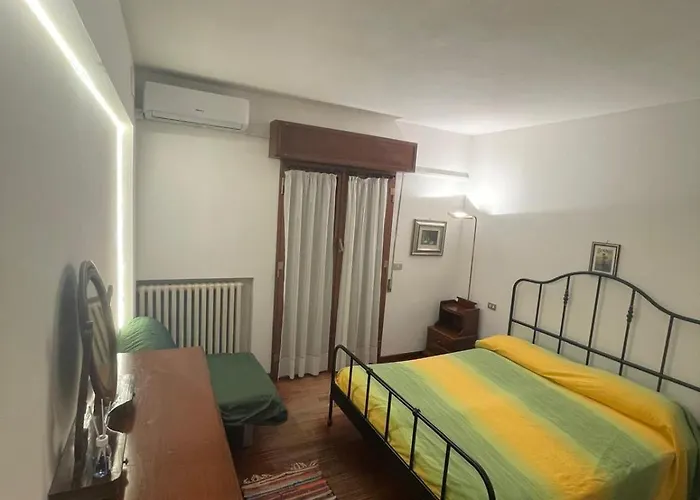 Casa Lieta アパート リッチョーネ